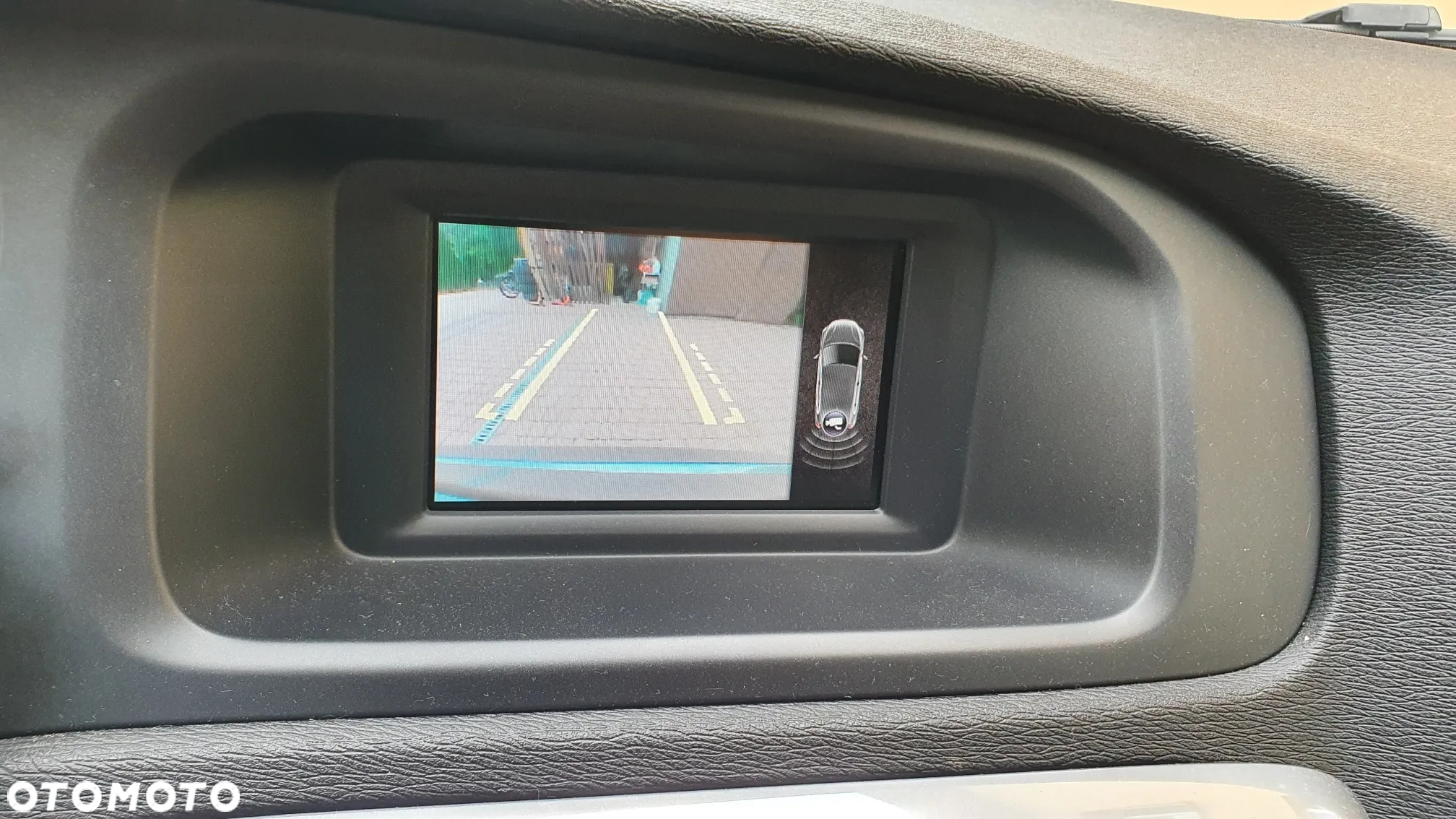 Volvo V40 T3 Momentum - 35