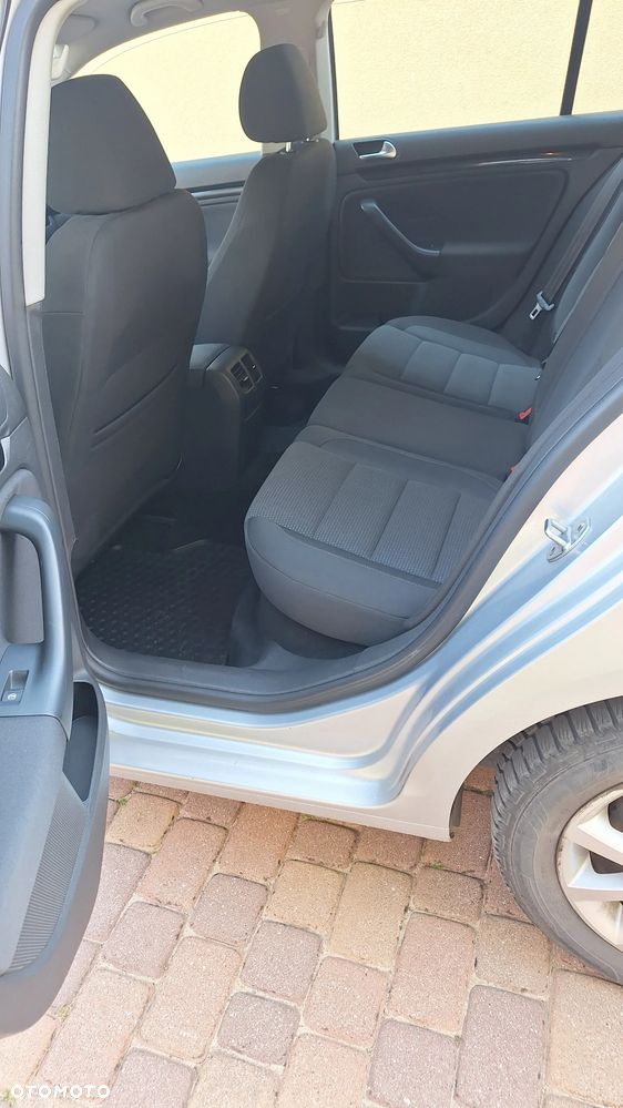 Volkswagen Golf 1.6 TDI Comfortline - 14