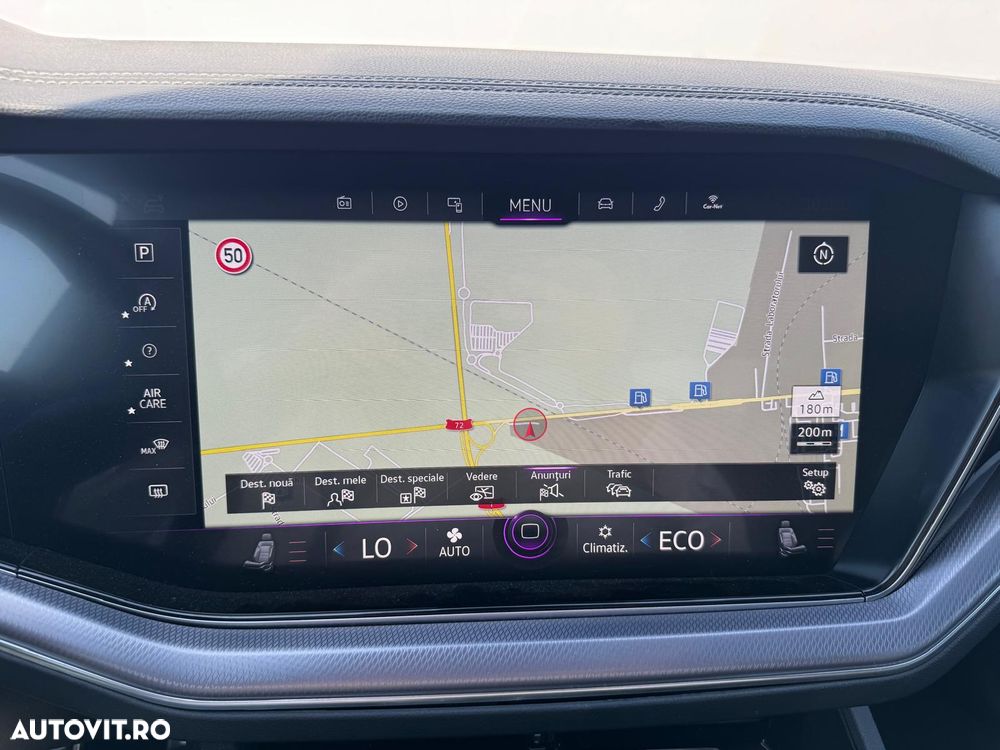 Volkswagen Touareg - 16