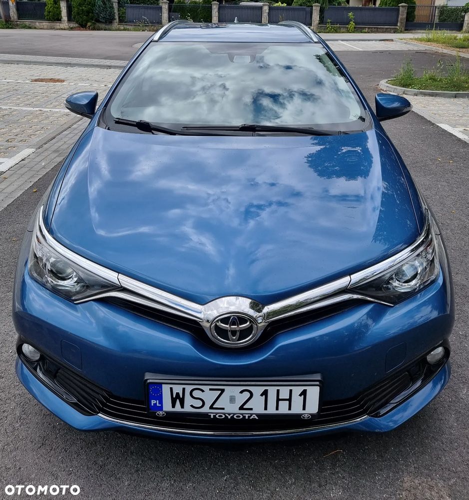Toyota Auris - 1