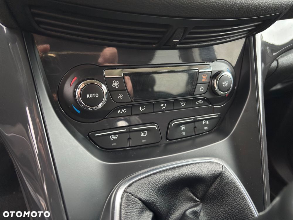 Ford Kuga 2.0 TDCi Titanium FWD - 16