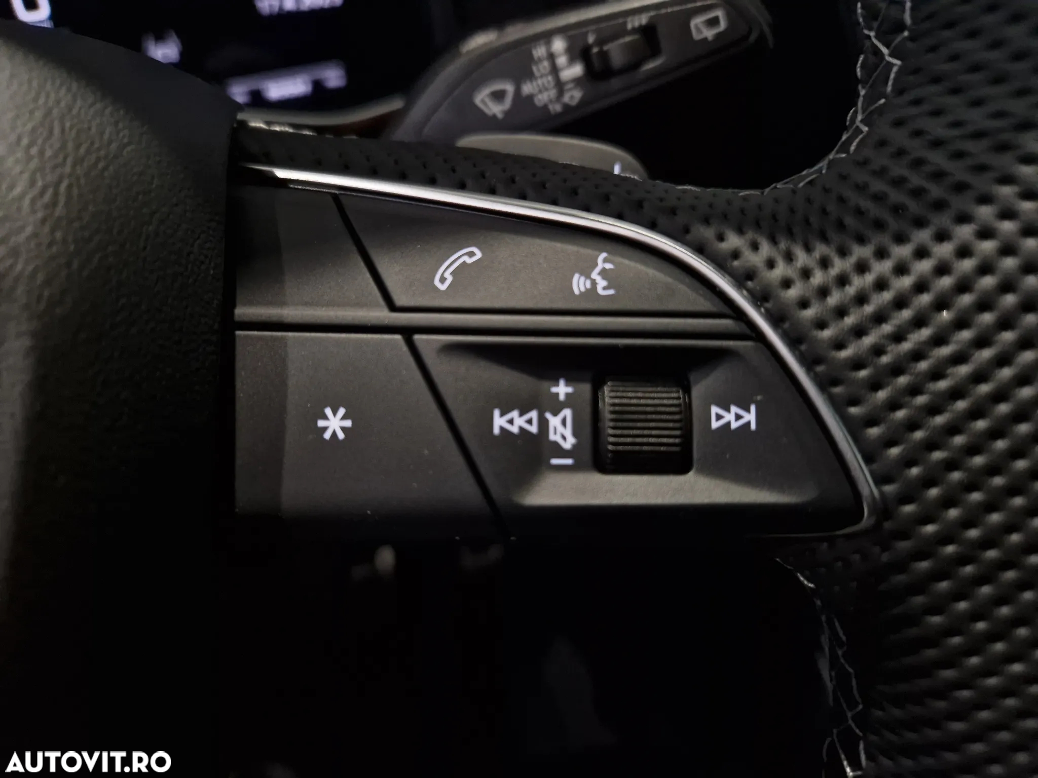 Audi SQ8 4.0 TFSI quattro Tiptronic - 23