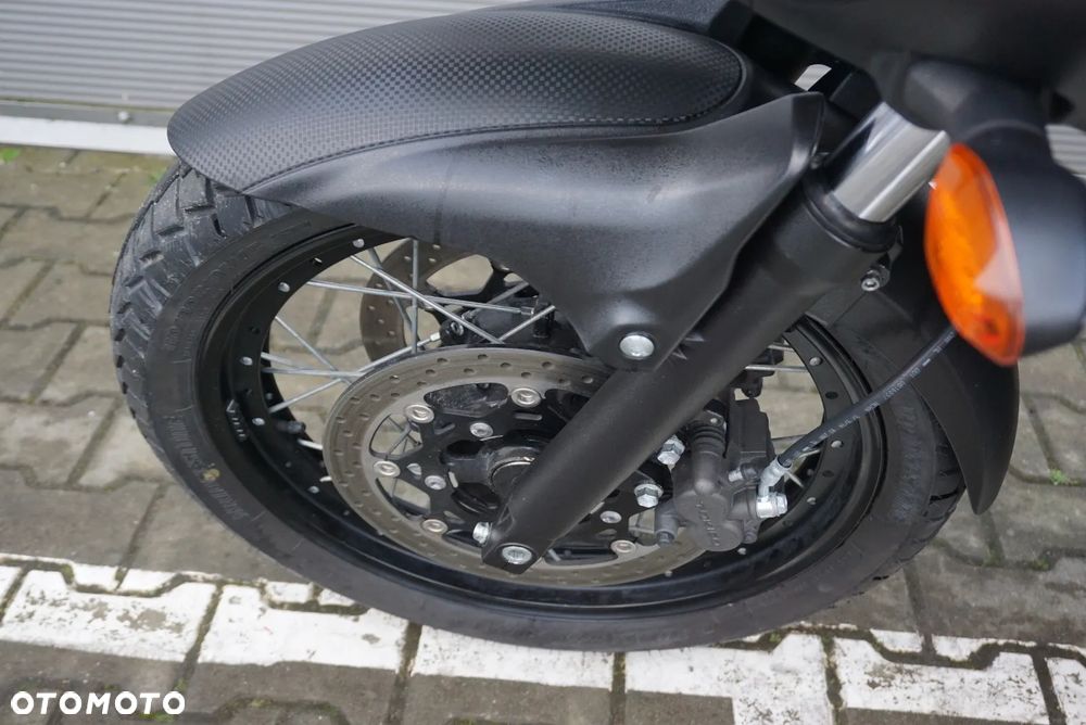 Suzuki V-STROM - 23