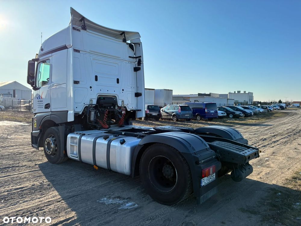 Mercedes-Benz Actros - 9