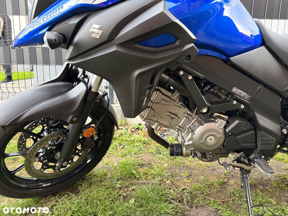 Suzuki DL - 12
