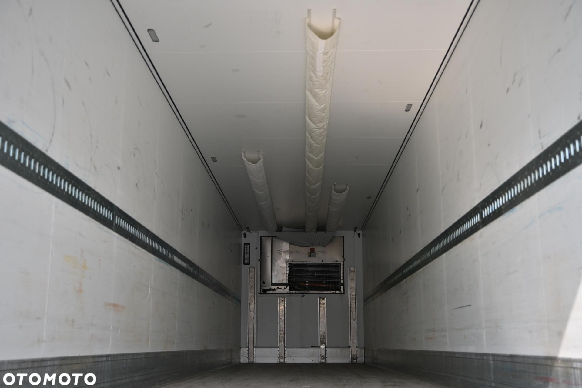 Schmitz Cargobull SKO FP 60 ThermoKing SLXi 300 - 9