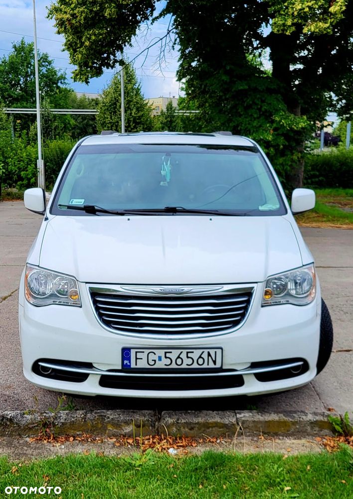Chrysler Town & Country 3.6 Limited - 5