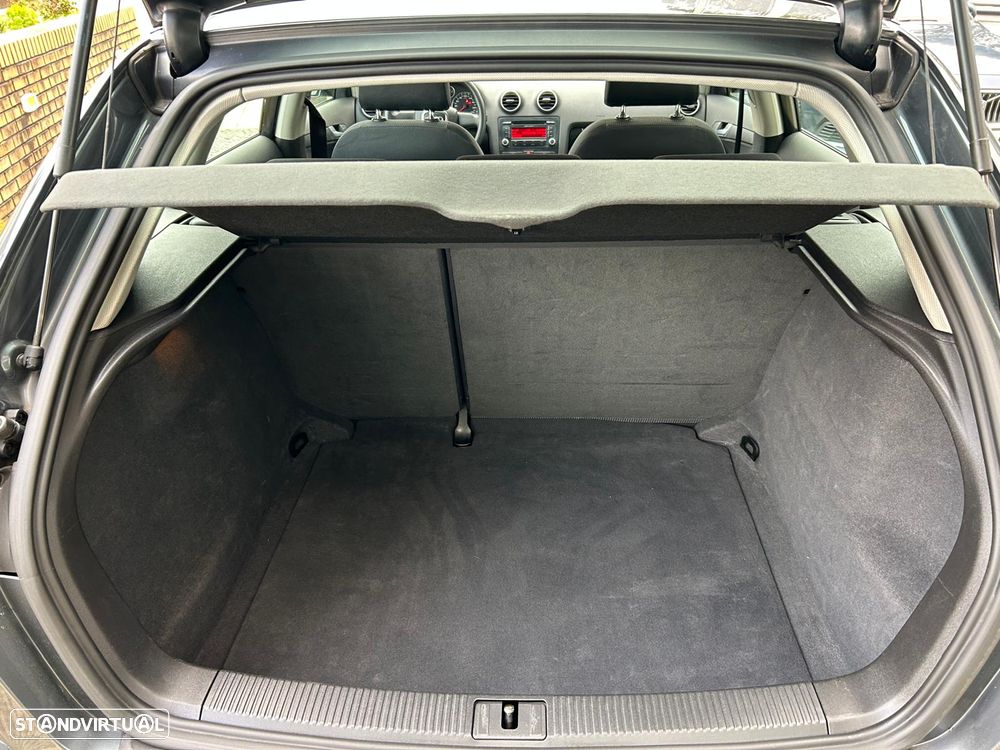 Audi A3 Sportback 2.0 TDi Ambiente - 8