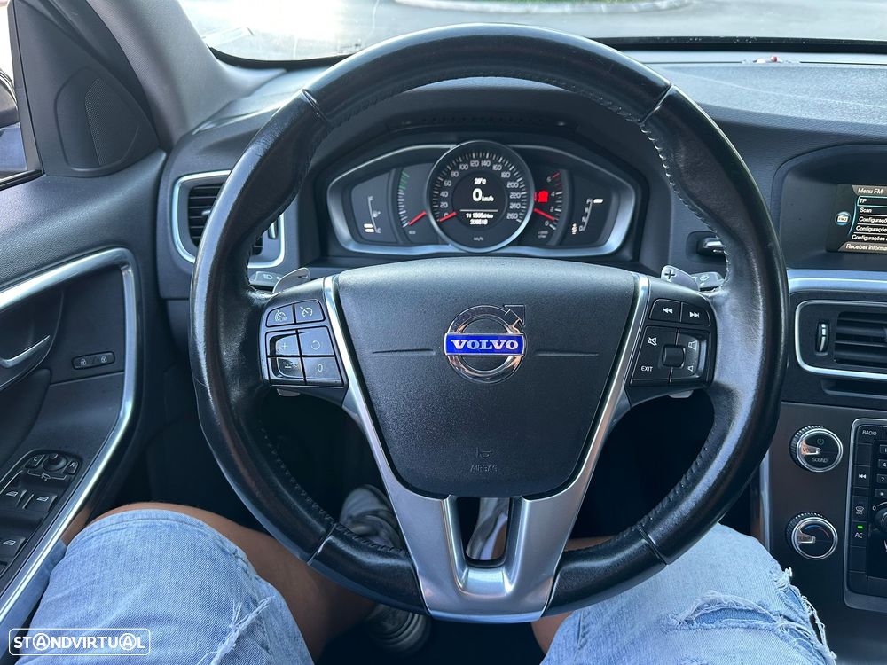 Volvo V60 1.6 D2 Momentum Eco Powershift - 30