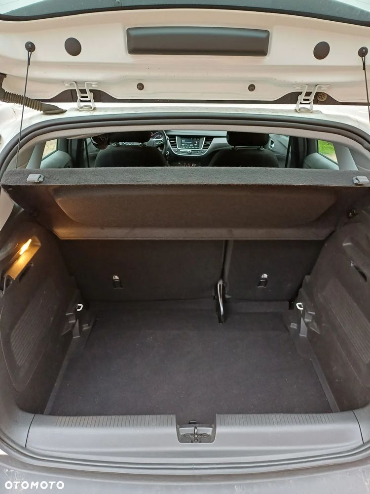 Opel Crossland X ver-1-2-t-elegance - 10