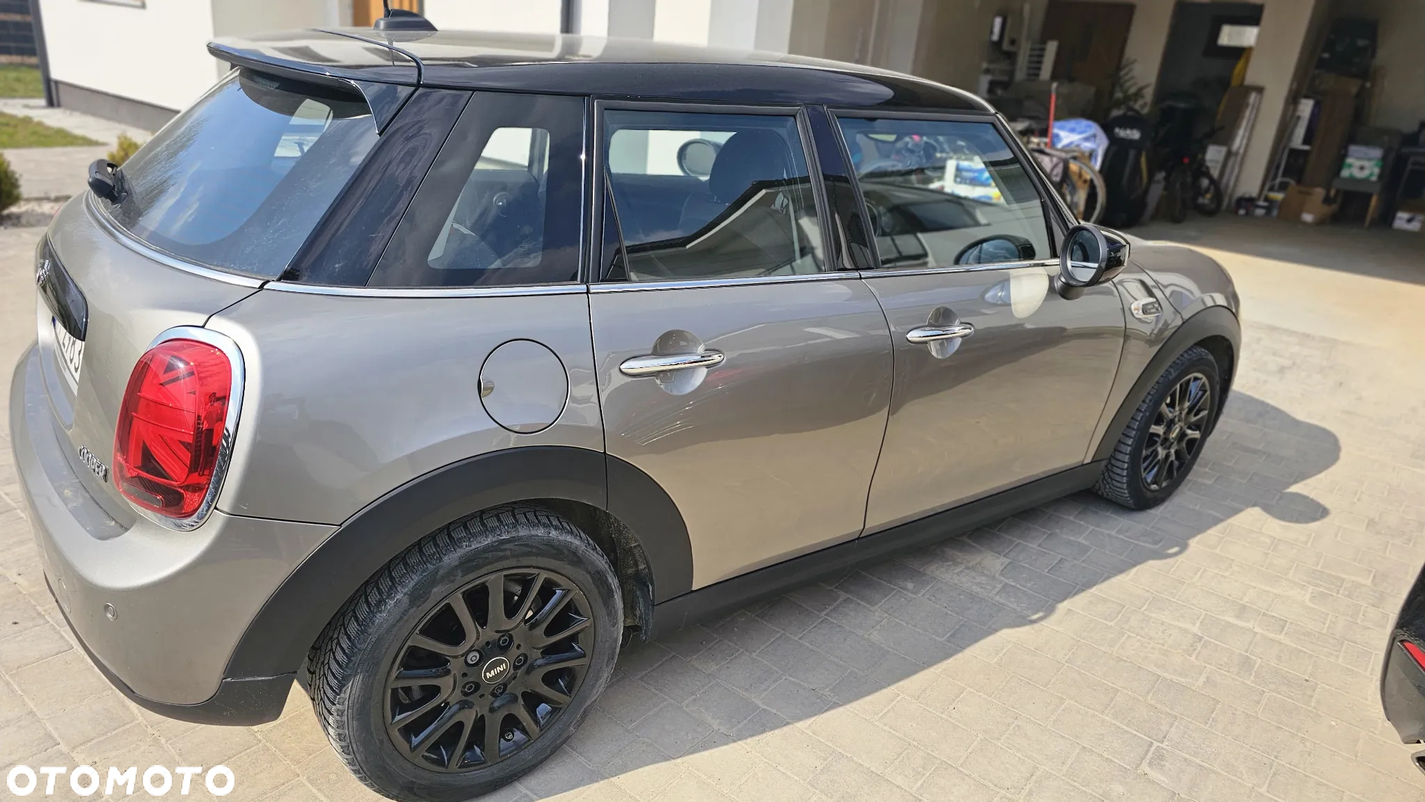 MINI Cooper Standard - 5