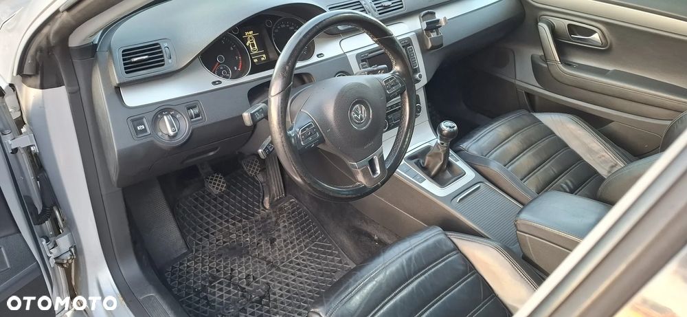 Volkswagen Passat CC 2.0 TSI - 13