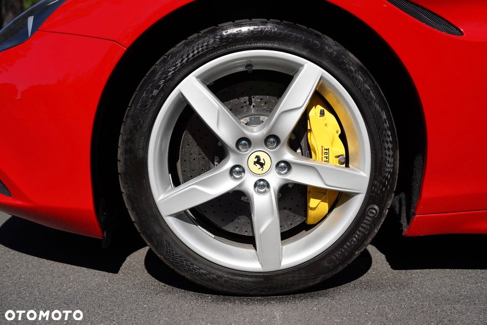 Ferrari California T - 7