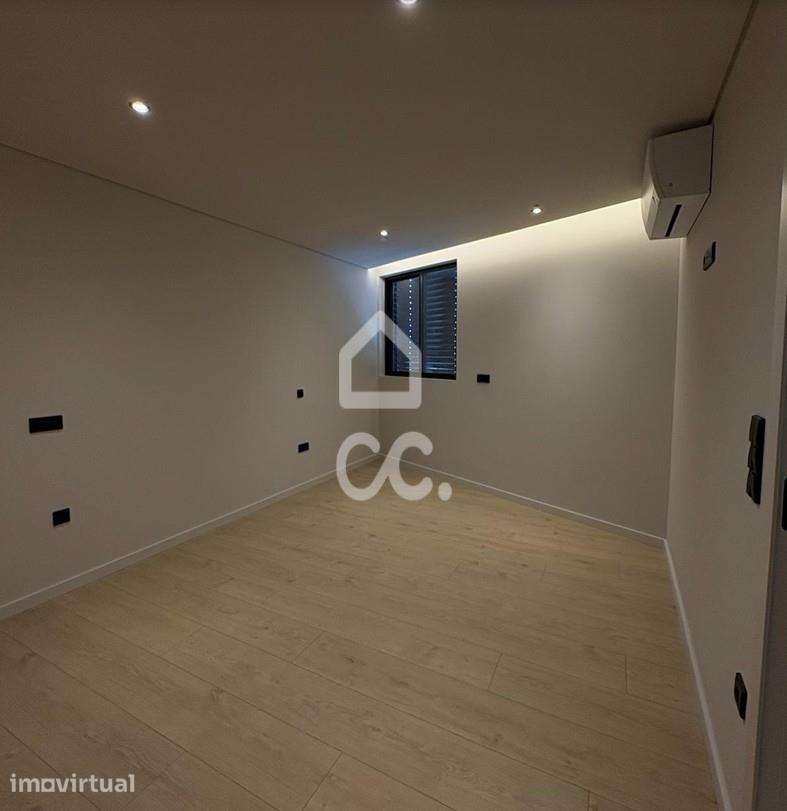 Apartamento de T3 Gondomar com varanda e elevador - Grande imagem: 5/29