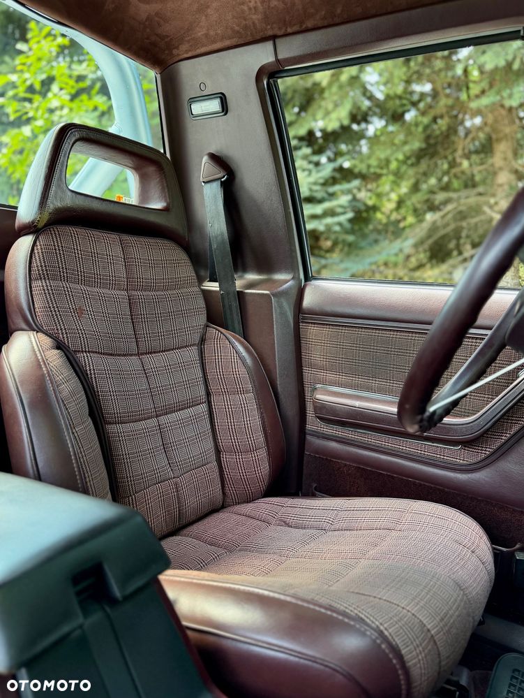 Jeep Comanche - 33