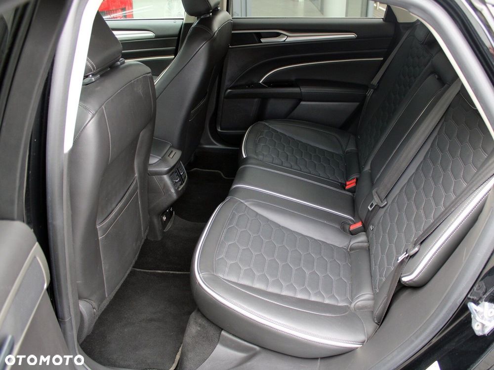 Ford Mondeo Vignale 2.0 TDCi - 12