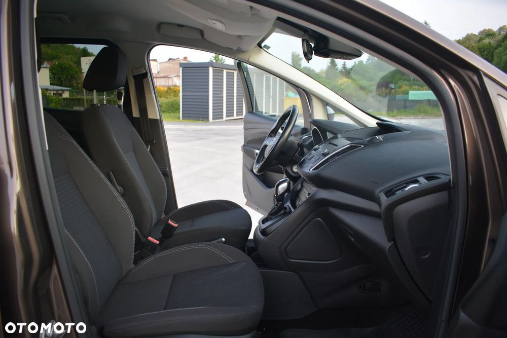 Ford Grand C-MAX - 19