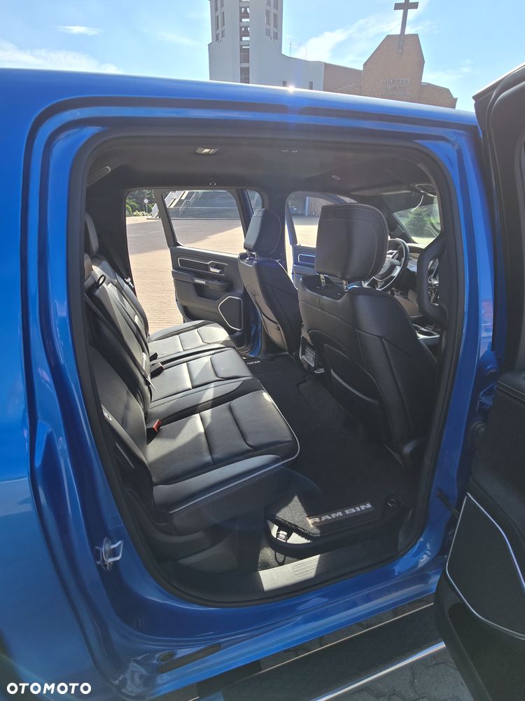 Dodge RAM 5.7 4x4 - 21
