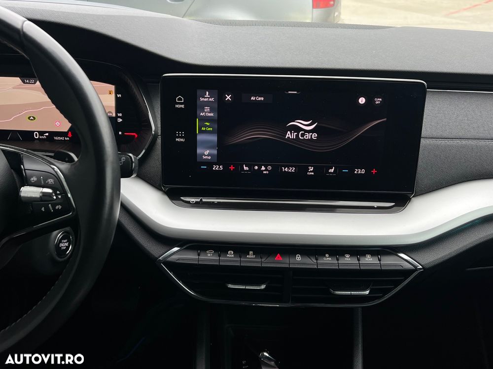 Skoda Octavia Combi 2.0 TDI DSG First Edition - 23