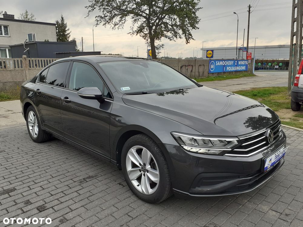 Volkswagen Passat - 8