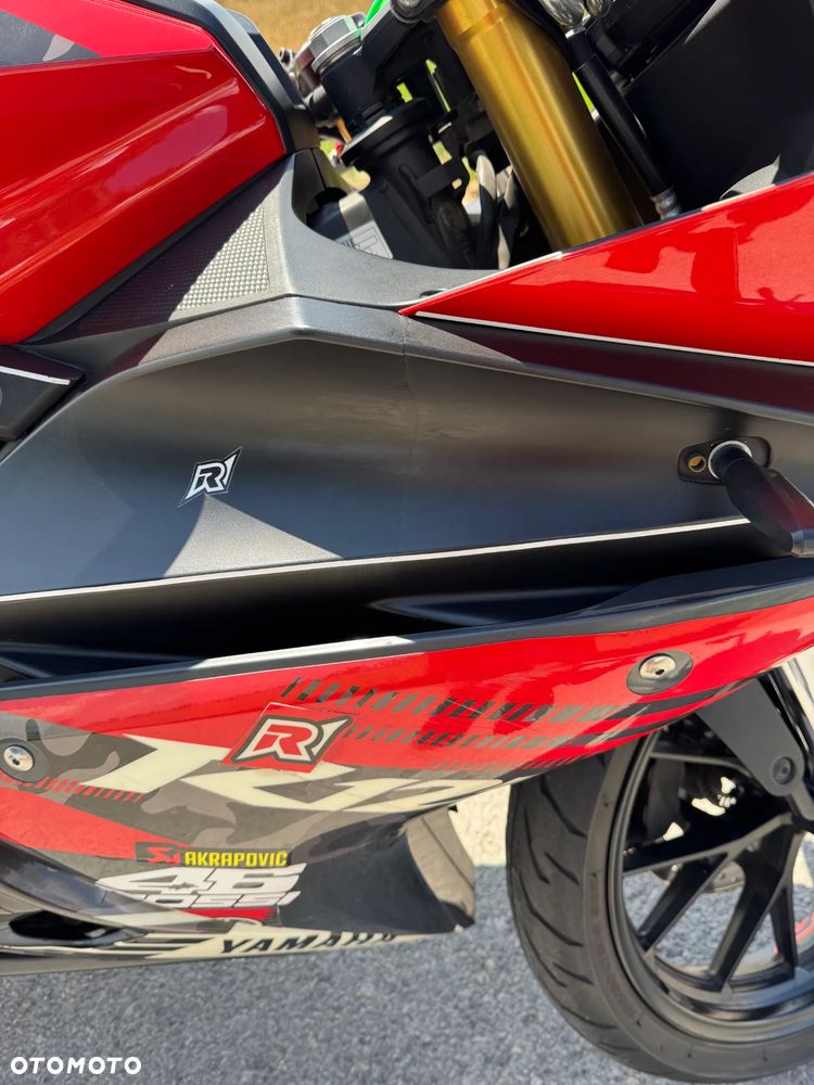 Yamaha YZF - 6