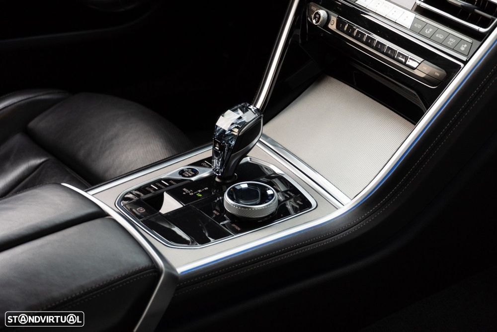 BMW 840 d xDrive Pack M - 29