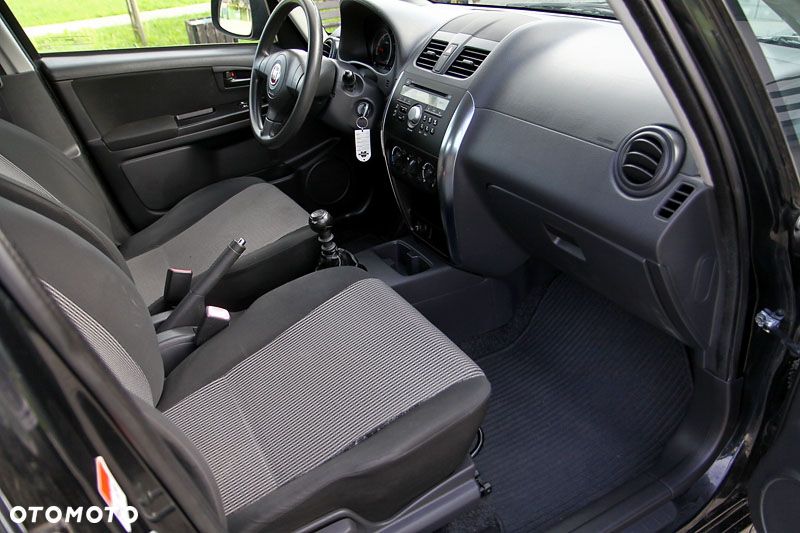 Fiat Sedici 2.0 Multijet DPF 4x2 Emotion - 8