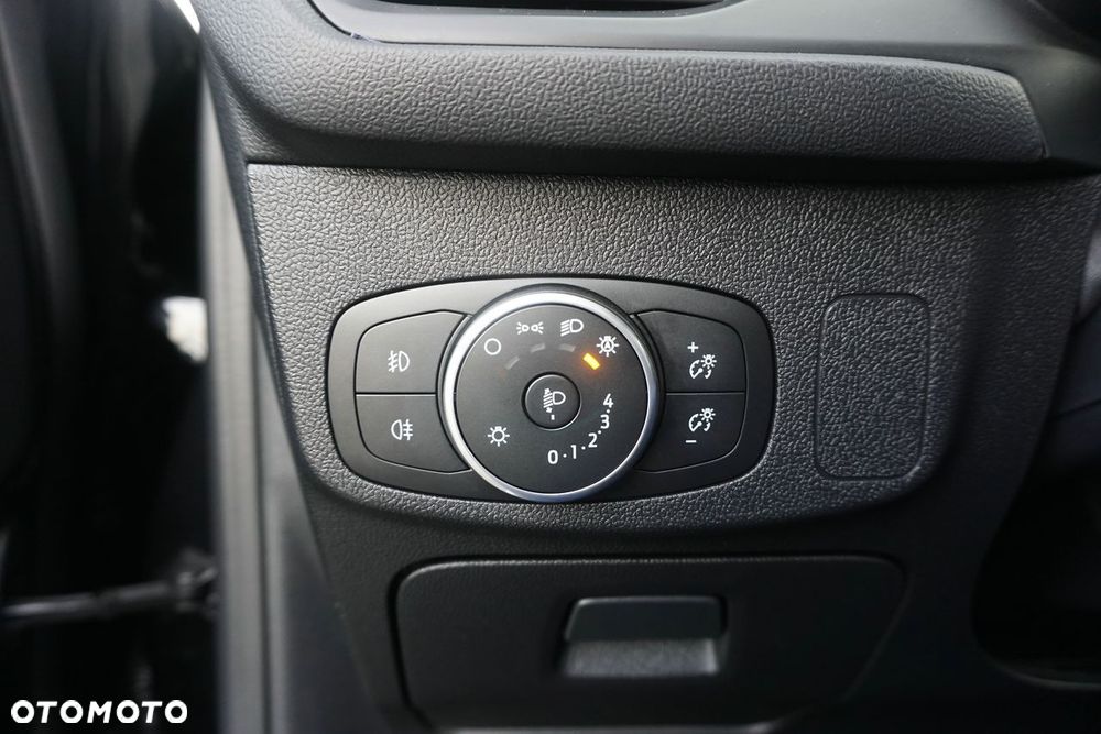 Ford Focus 1.5 EcoBlue Start-Stopp-System TITANIUM - 14