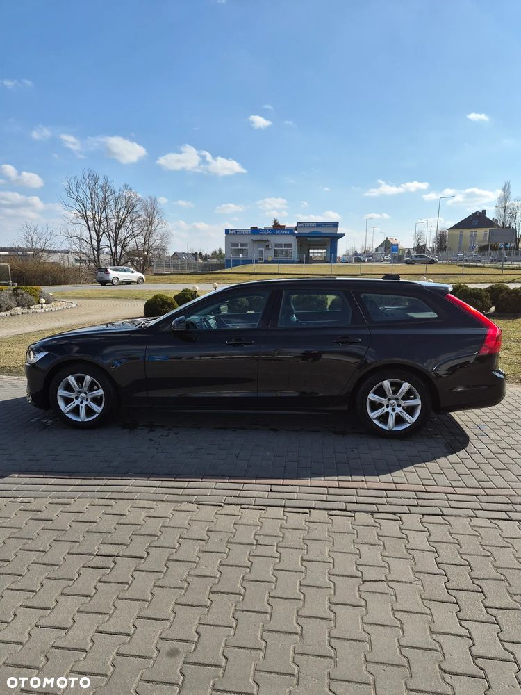 Volvo V90 - 2