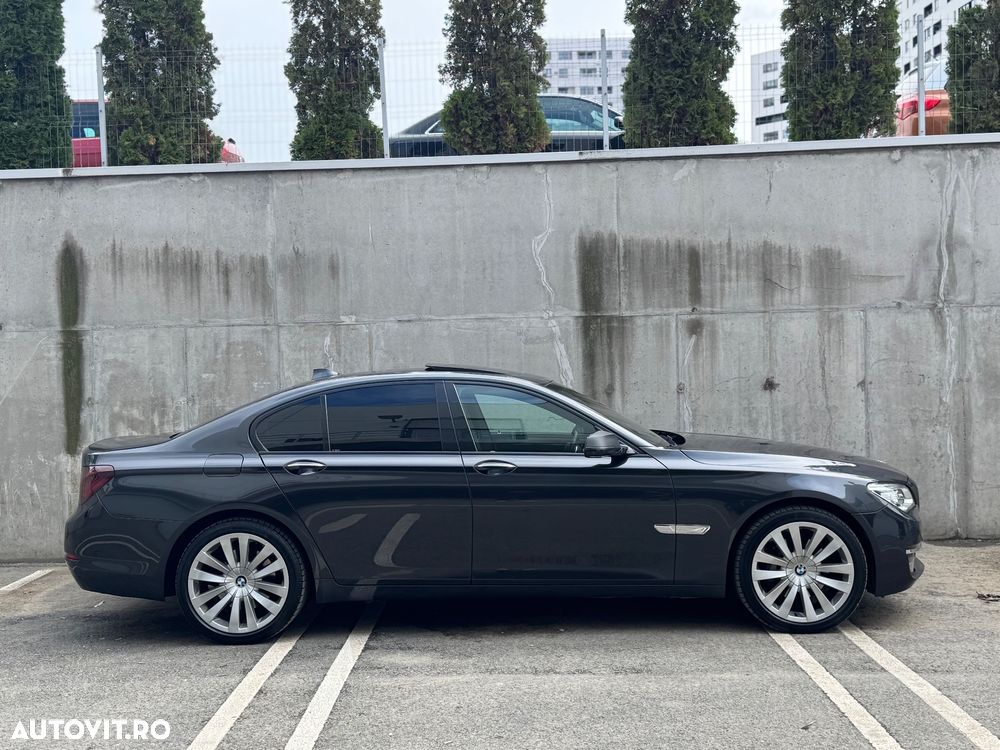 BMW Seria 7 730d xDrive - 10