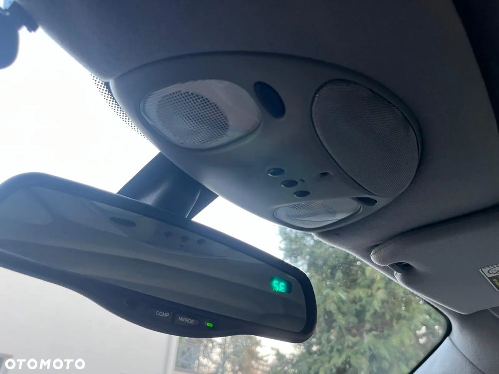 Jaguar XK8 Cabriolet - 36