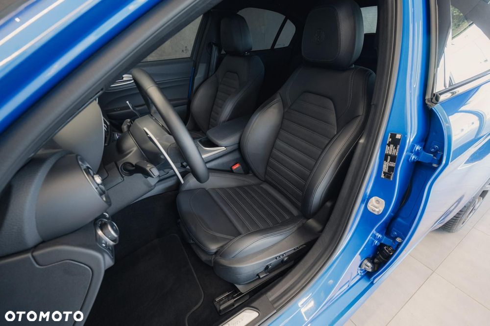 Alfa Romeo Giulia 2.0 Turbo Veloce Q4 - 13