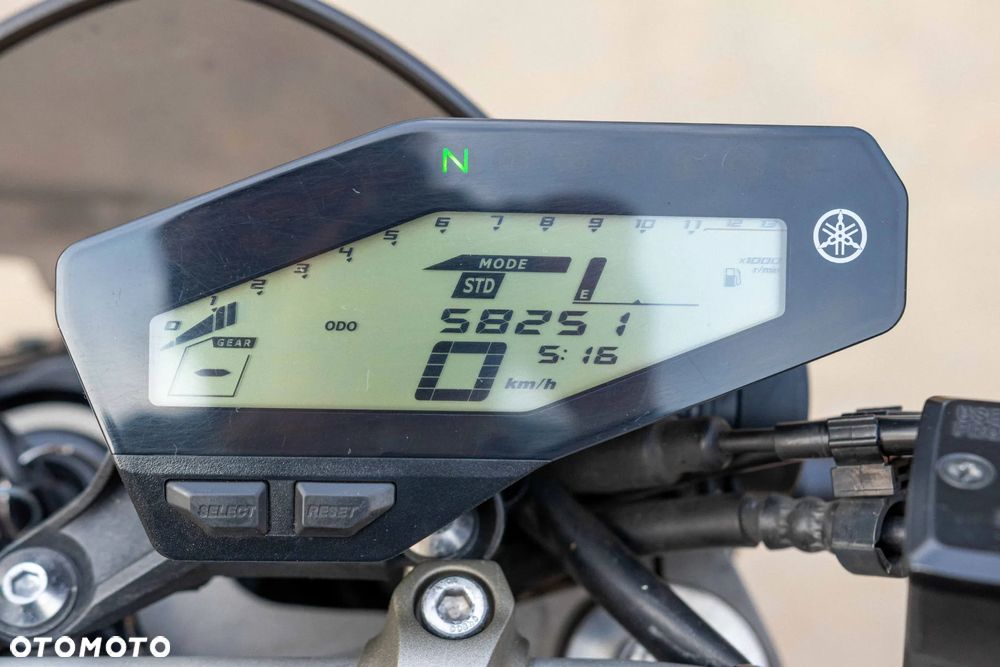 Yamaha MT - 32