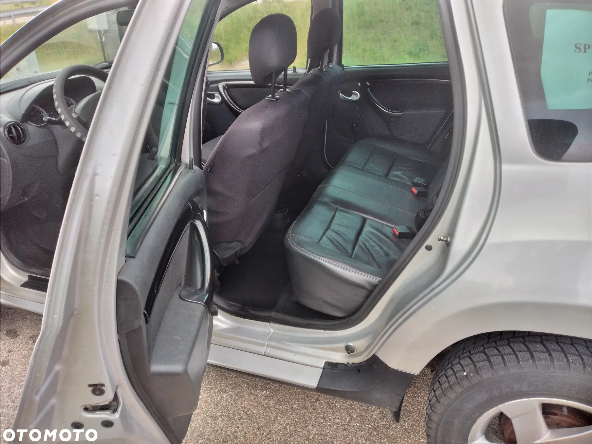 Dacia Duster 1.6 - 8