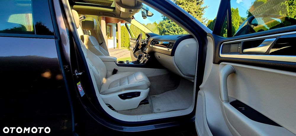 Volkswagen Touareg 3.0 V6 TDI BMT - 9