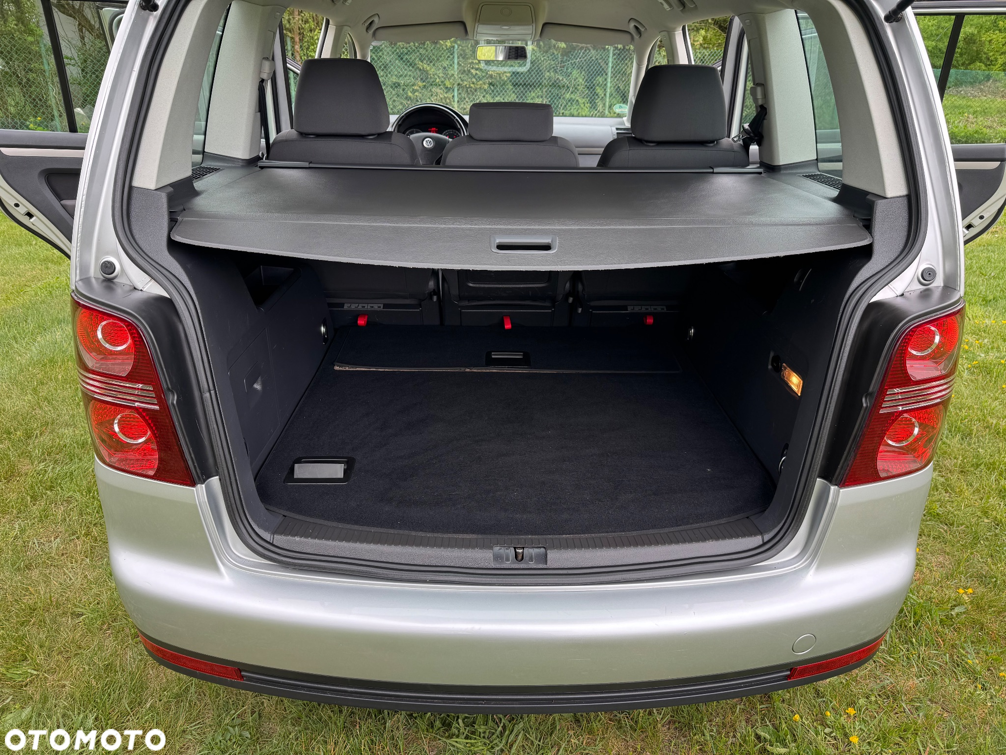 Volkswagen Touran 1.9 TDI DPF Blue Motion Highline - 35