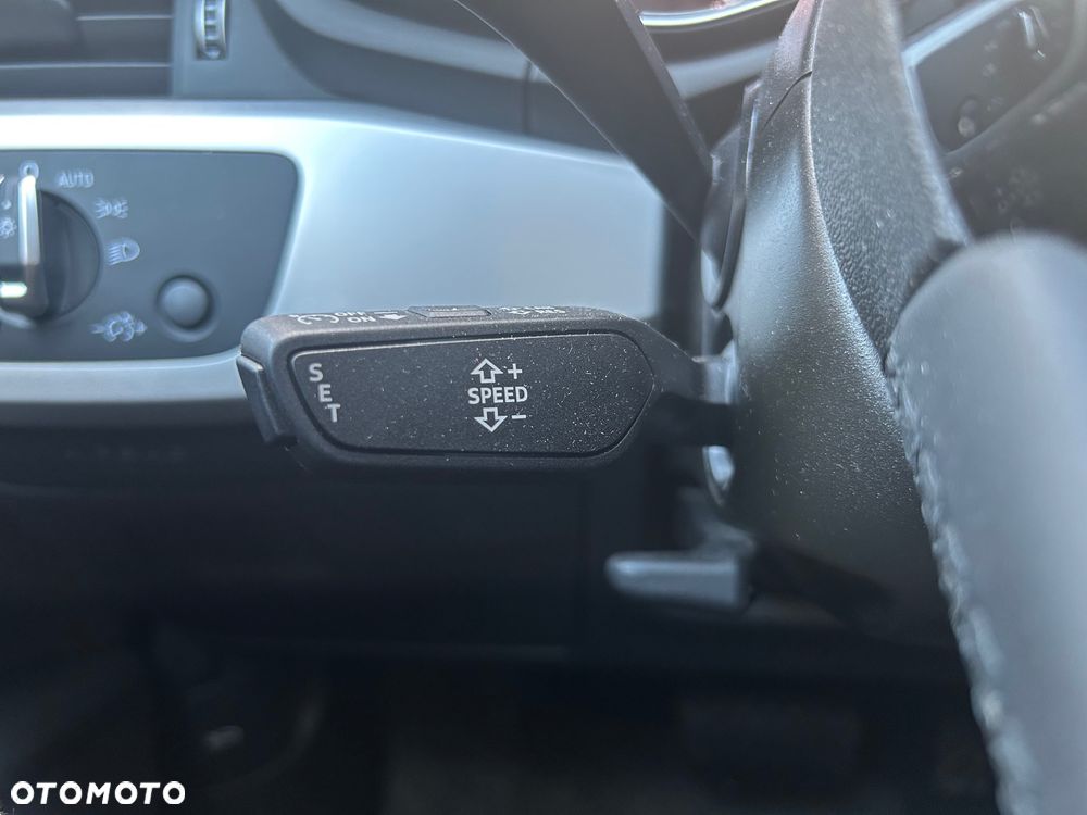 Audi A4 Limousine 35 TFSI mHEV Advanced S tronic - 27