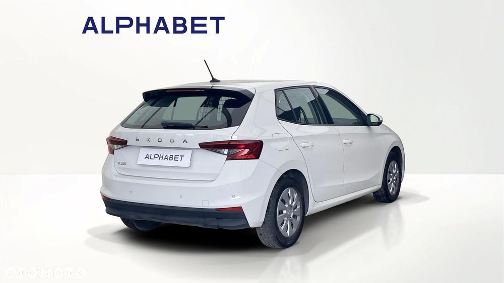 Skoda Fabia 1.0 Essence - 5