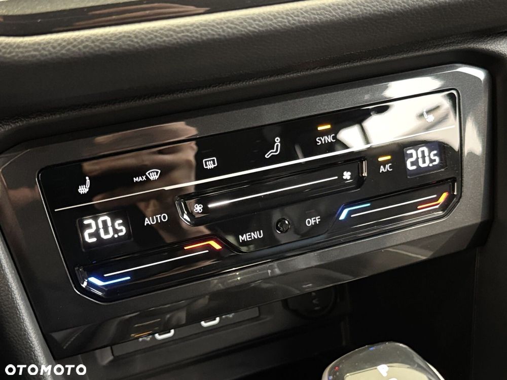Volkswagen Tiguan - 26
