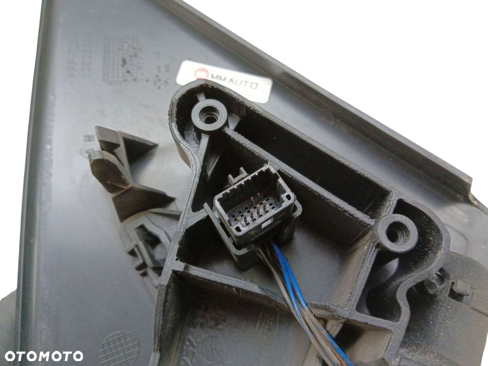 LUSTERKO PRAWE 7 PIN RENAULT MEGANE III LIFT LAK: TEKPN (13-16) EU - 4