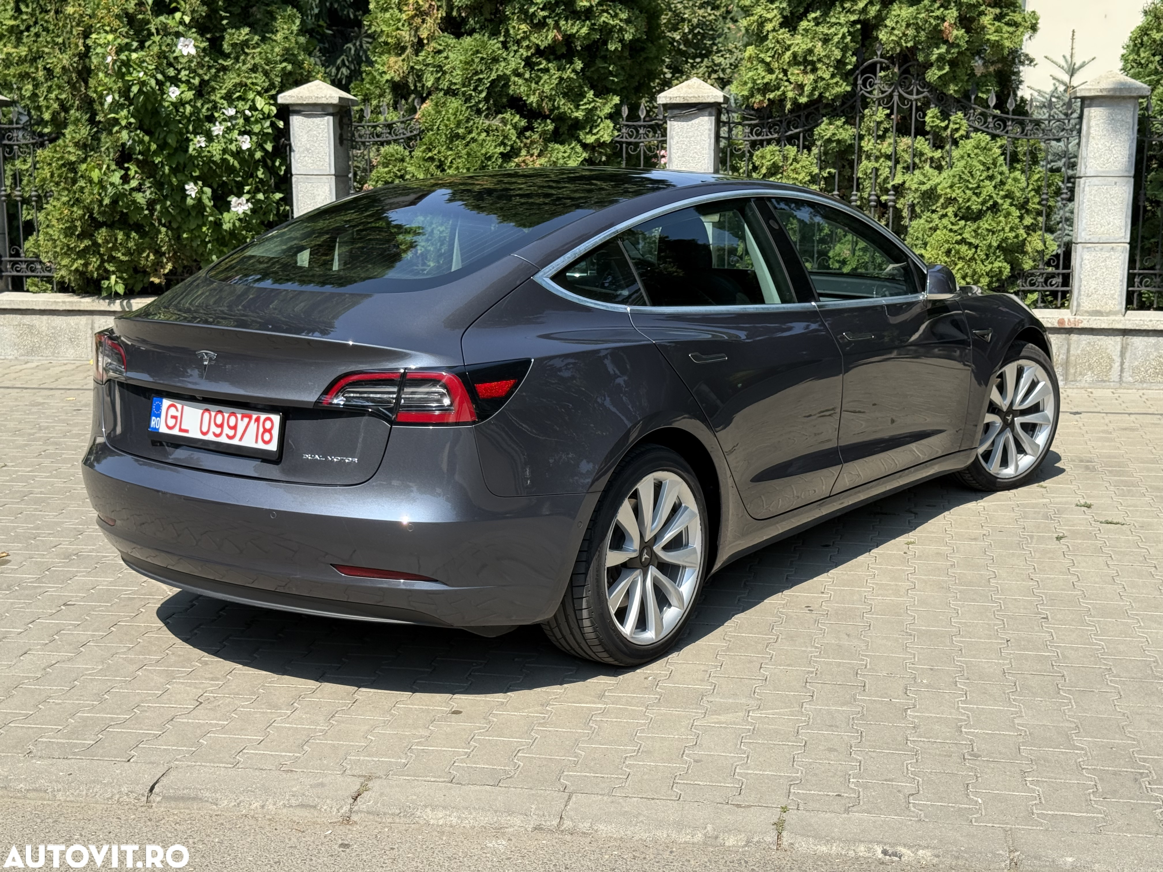 Tesla Model 3 AWD Dual Motor - 4