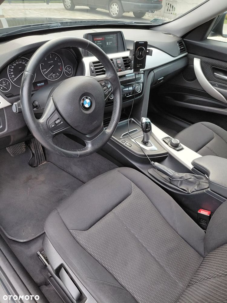 BMW 3GT 318d Business Edition - 8