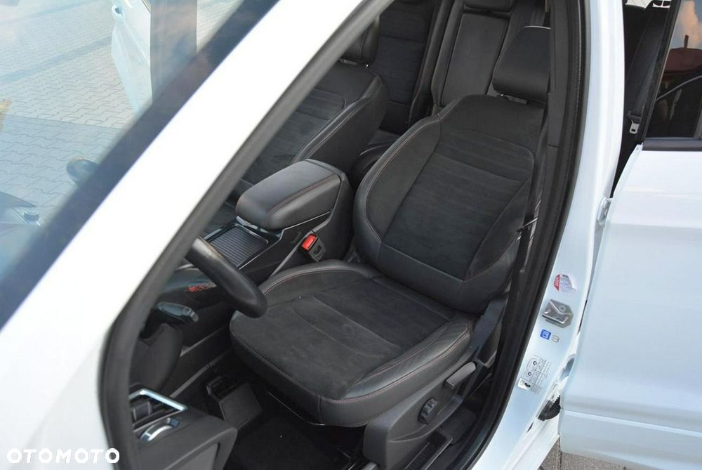 Ford Kuga 1.5 EcoBoost 2x4 ST-Line - 20