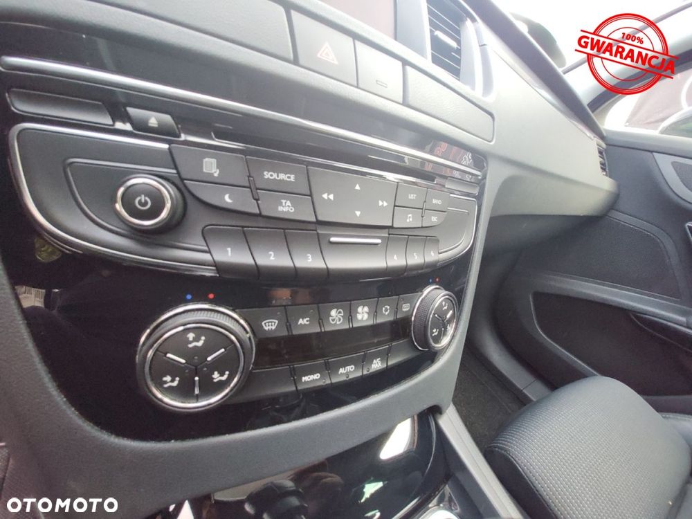 Citroën DS5 2.0 HDi Hybrid4 SoChic MCP - 27