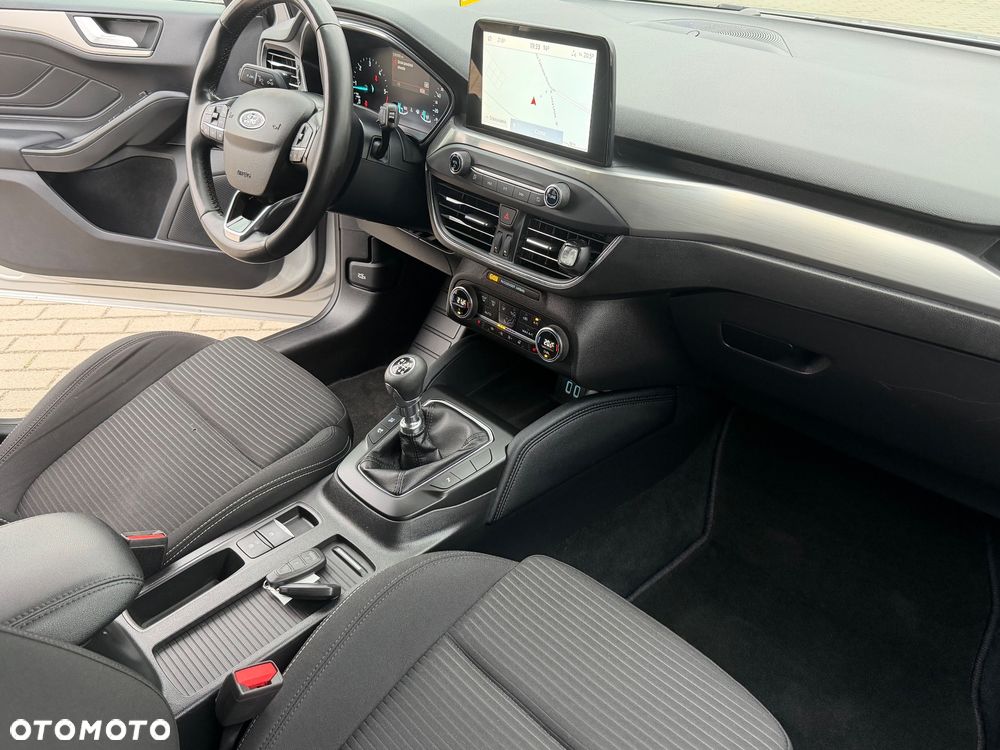 Ford Focus 2.0 EcoBlue Titanium Business - 31