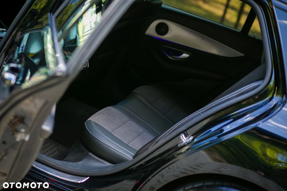 Mercedes-Benz Klasa E 220 d 9G-TRONIC - 17