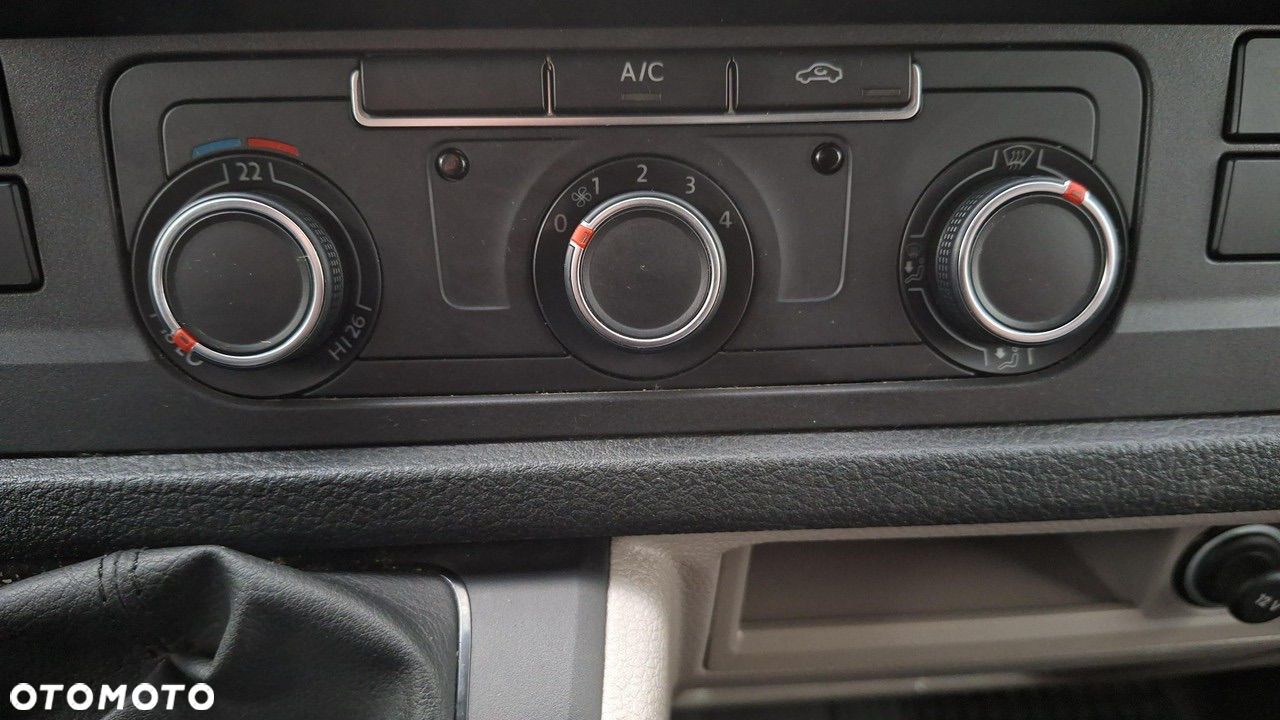 Volkswagen Transporter T6 TDI L1H2 - 13