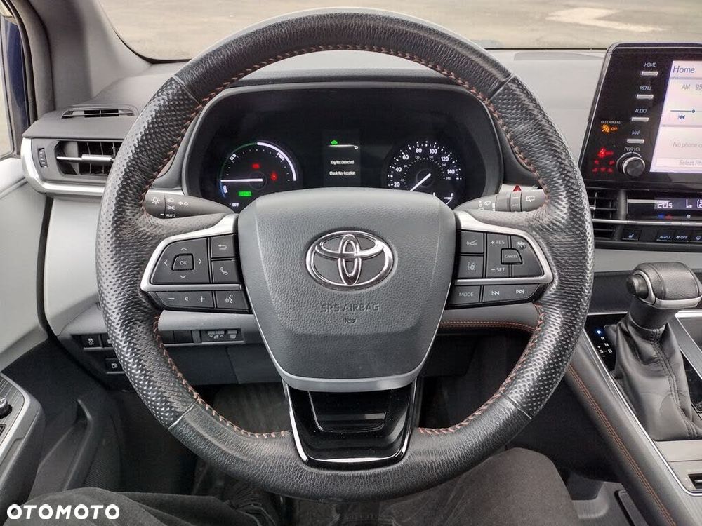 Toyota Sienna - 10