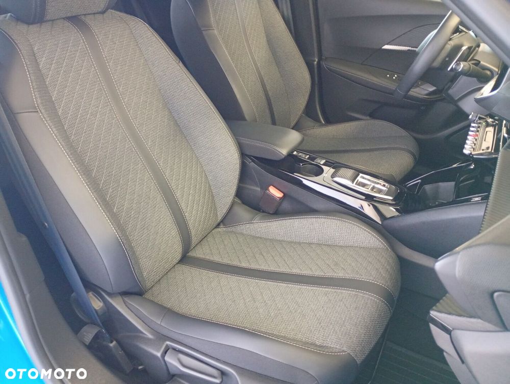 Peugeot 2008 1.2 PureTech Allure S&S EAT8 - 20