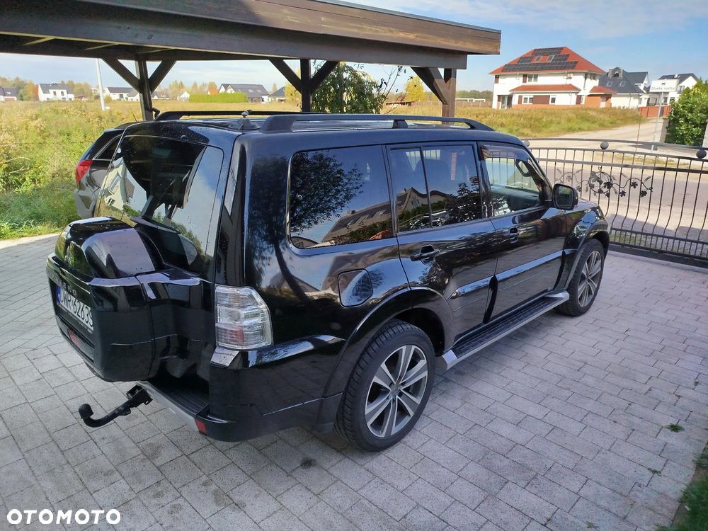 Mitsubishi Pajero - 3